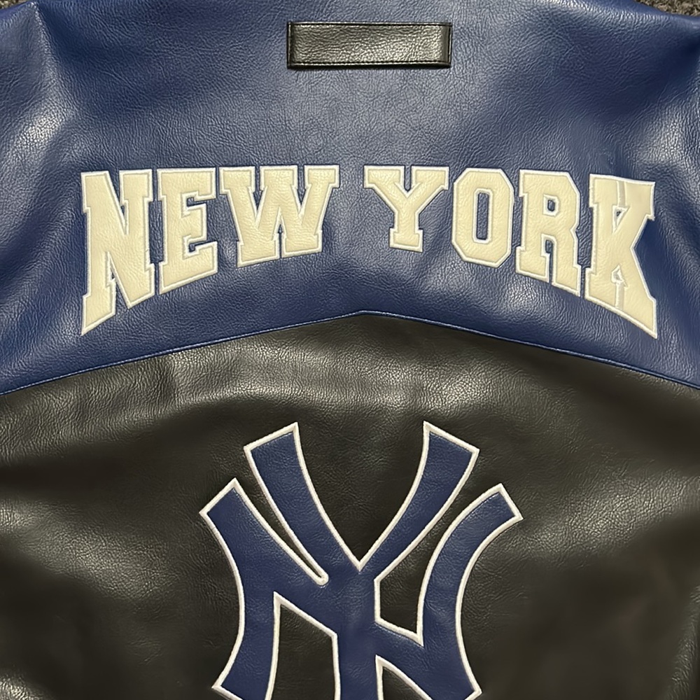 MLB New York Yankees Leather Varsity Jacket Men’s Black Blue Bomber NY Logo - Picture 3 of 16